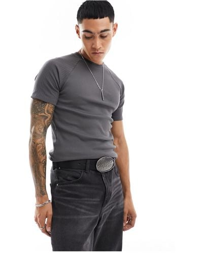ASOS Camiseta gris carbón ajustada con mangas raglán