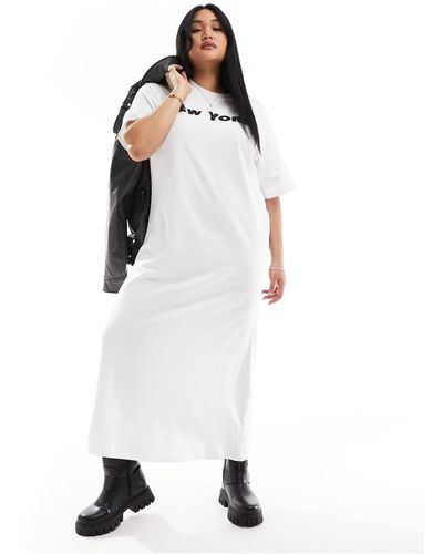 ASOS Asos design curve - vestito t-shirt oversize con scritta stampata e gonna al polpaccio - Bianco
