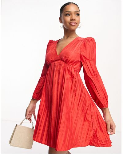 Urban Revivo Long Sleeve V Neck Crinkle Mini Dress - Red