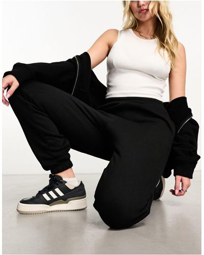 New Look Cuffed Trackies - Black