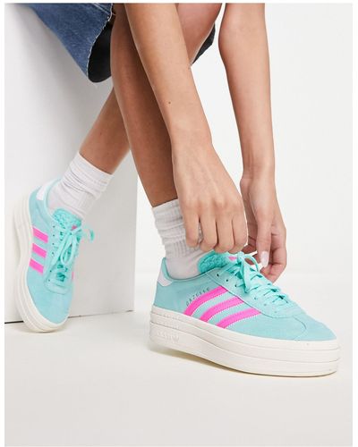 adidas Originals Gazelle bold - sneakers acqua e rosa con suola platform - Blu