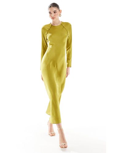 ASOS Robe longue coupée en biais en satin avec boutons - chartreuse - Jaune