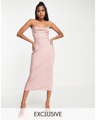 In The Style – exclusive – midikleid aus satin - Pink