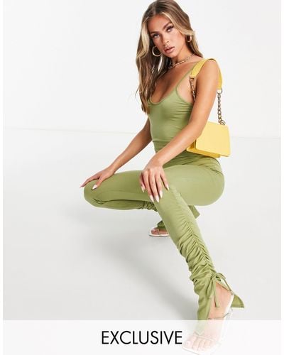 Missy Empire Exclusive Cami Strap Jumpsuit With Ruched Leg Detail - Green