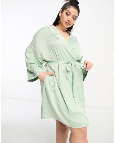 Chelsea Peers Plus - vestaglia stile kimono da damigella tenue con polsini - Verde