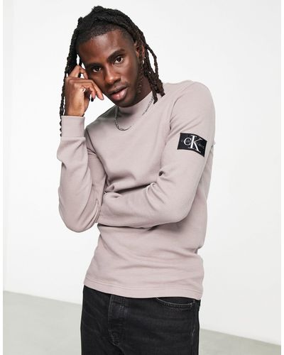T-shirt a manica lunga Calvin Klein da uomo | Sconto online fino al 50% |  Lyst