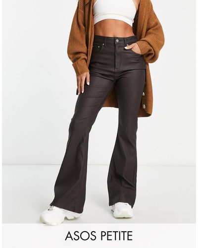 ASOS Asos Design Petite - Flared Jeans Met Powerstretch En Chocoladee Coating - Zwart