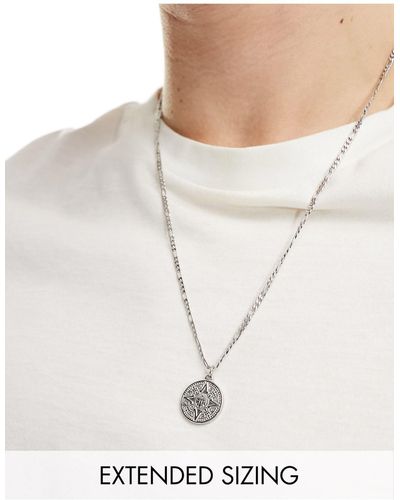 ASOS Collier en acier inoxydable imperméable à pendentif boussole aztèque circulaire - argent poli - Neutre