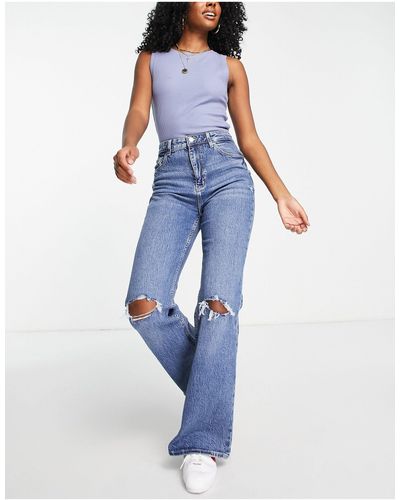 Bershka Flared Jeans Met Gescheurde Knie - Blauw