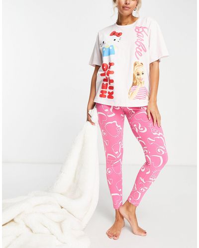 ASOS Barbie x hello kitty - pyjama avec t-shirt oversize et legging - Rose