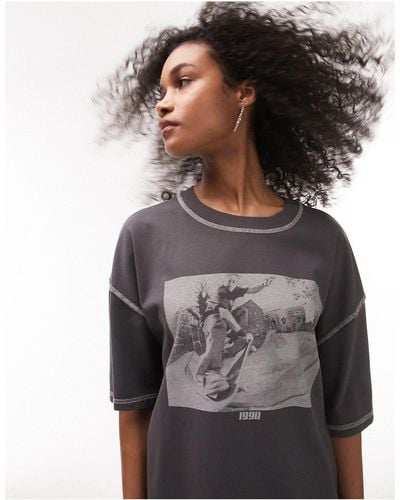 TOPSHOP Graphic License Museum Of Youth Culture Skate Boarder Oversized Tee - Black