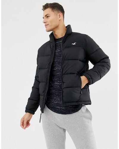 Hollister Icon Logo Puffer Jacket In Black