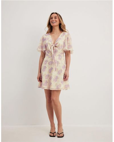 NA-KD Tie Front Chiffon Mini Dress With Floral Print - Natural