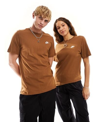 Nike Club Unisex T-shirt - Brown
