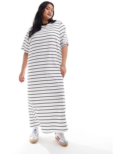 ASOS Asos design curve – wadenlanges, gestreiftes oversize-t-shirt-kleid - Weiß