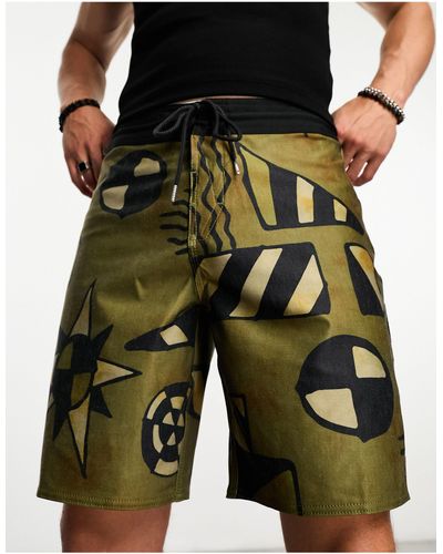 Volcom Pantalones cortos marrones con estampado geométrico - Verde