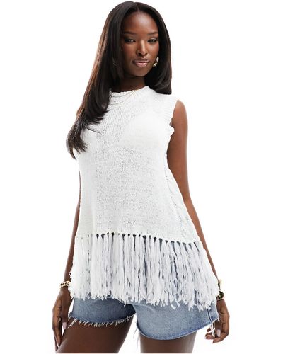 In The Style Knitted Sleeveless Tassel Hem Top - White
