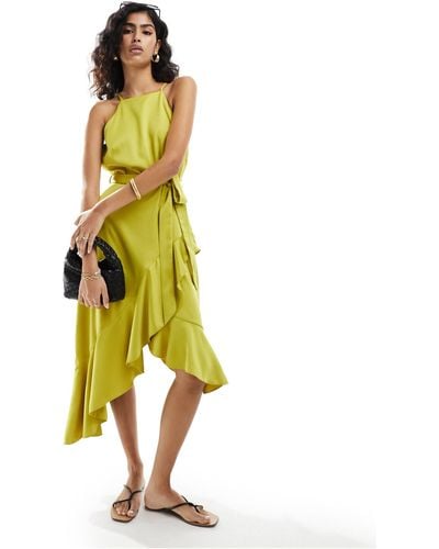 Style Cheat Halterneck Cami Midi Dress With Tie Waist - Yellow