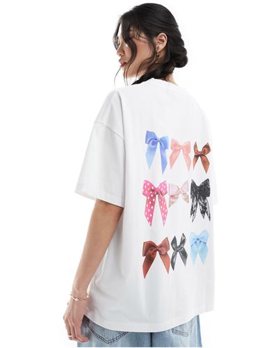 ASOS Camiseta blanca extragrande con estampado posicional en la espalda - Blanco