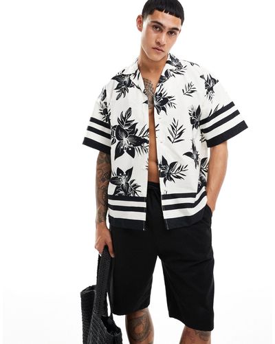 ADPT Oversized Camp Collar Shirt With Flower Placement Print - Black