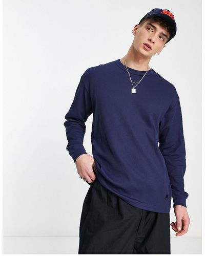 Nike – sport – langärmliges utility-shirt - Blau