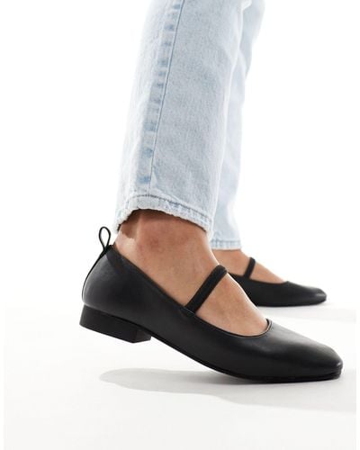 New Look Elastic Toe Mary Jane Shoe - White
