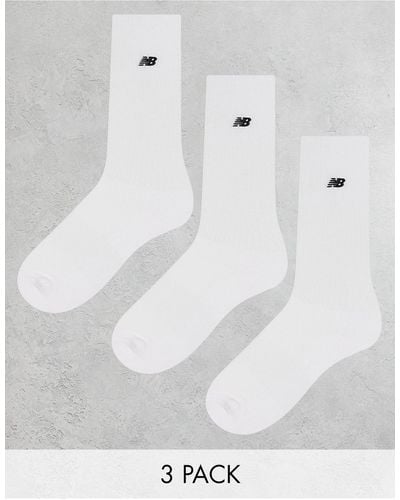 New Balance Confezione da 3 paia di calzini bianchi con logo ricamato - Bianco