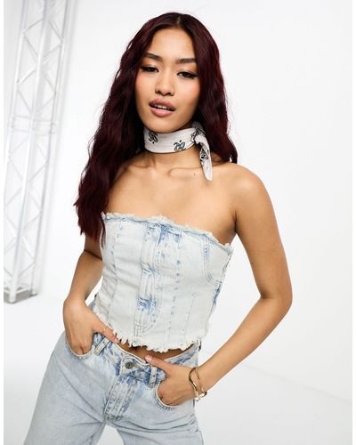 Pull&Bear Top d'ensemble façon corset en jean avec bords effilochés - délavé clair - Blanc