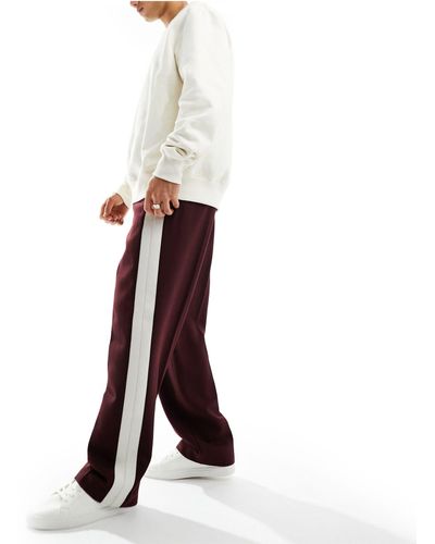 ASOS Pantalon ample en laine mélangée coupe habillée avec bande latérale - bordeaux sergé - Blanc