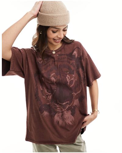 Wrangler T-shirt ampia bordeaux con stampa di tigre - Marrone
