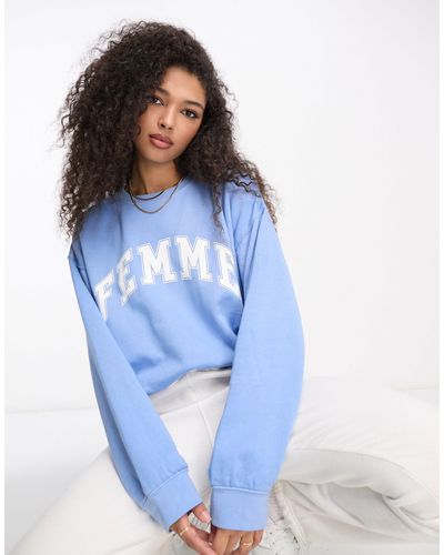 In The Style Exclusives - Sweatshirt Met Femme-motief - Blauw