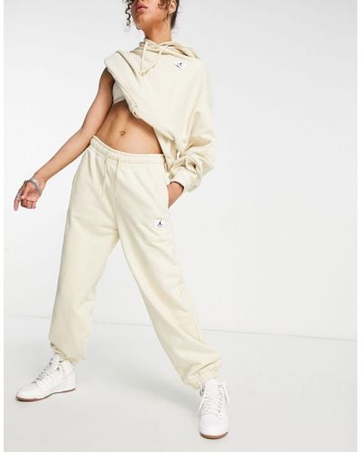 Nike Nike Air Essential Fleece Sweatpants - White