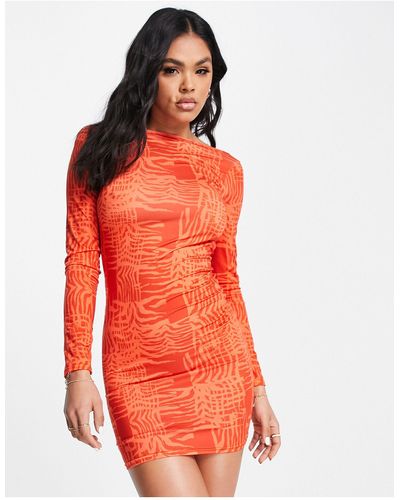 Fashionkilla Vestido corto naranja con diseño estampado y espalda ancha - Multicolor