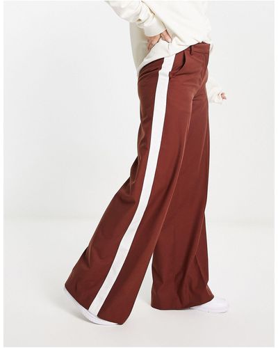 Weekday Callie - pantaloni a fondo ampio color ruggine - Bianco