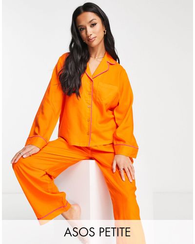 ASOS Asos Design Petite - Exclusive - Pyjamaset Van Modal Met Overhemd En Broek Met Contrasterende Bies - Oranje
