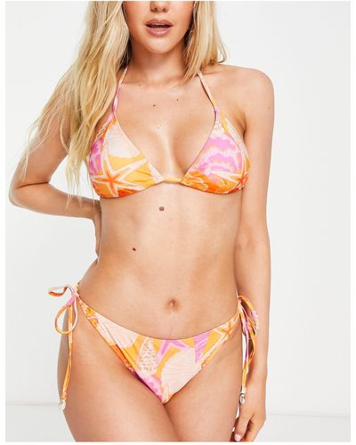 Chelsea Peers Top bikini a triangolo con stampa di stelle marine - Arancione