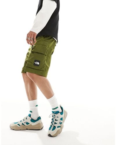 The North Face Nse Belted Cargo Shorts - Green
