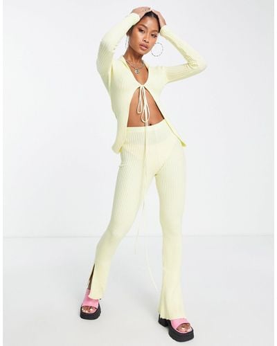 Missy Empire Knitted Flare Pants - White