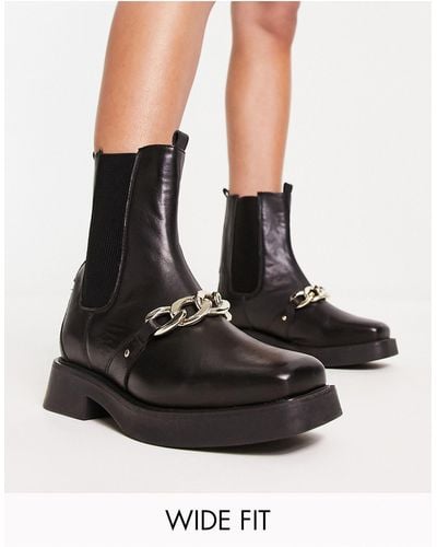 River Island Wide Fit Chain Detail Gusset Boots - Black