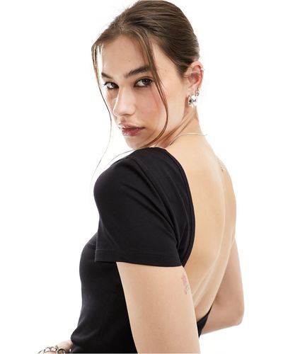Monki Top With Short Sleeves And Low Back - Black