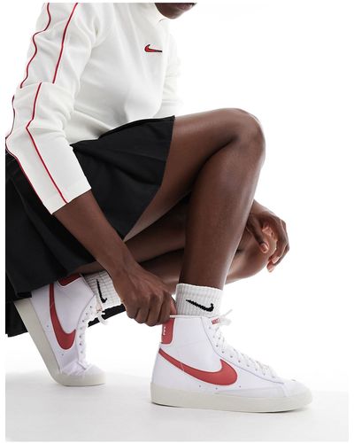 Nike Blazer Mid '77 Nn Sneakers - White