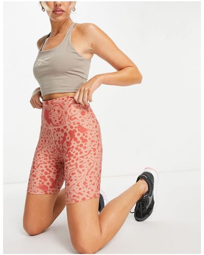 Reebok Training Modern Safari Printed legging Shorts - Pink