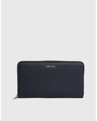 Calvin Klein Large Rfid Zip Around Wallet - Blue
