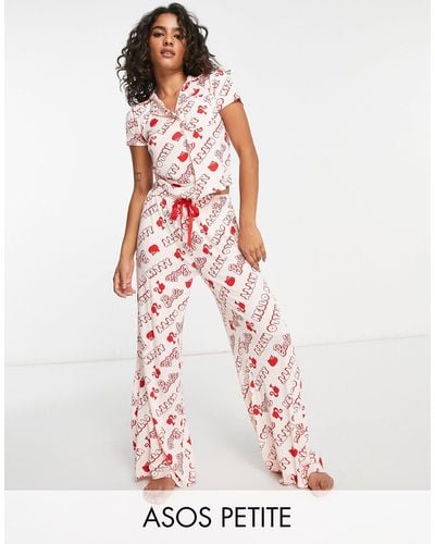 ASOS Asos design petite - barbie x hello kitty - pyjama en viscose avec chemise et pantalon - Blanc