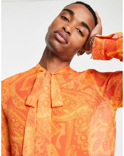 ASOS Overhemd Van Satijn Met Blousonmouwen, Gestrikte Hals En Paisley Motief - Orange - Oranje