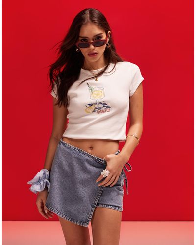 ASOS T-shirt mini bianca con grafica "limoncello" ricamata - Rosso