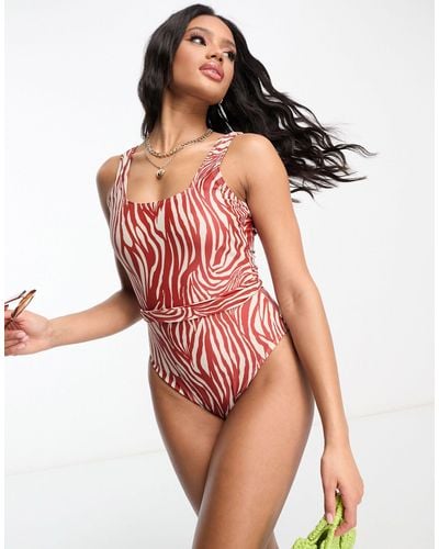 In The Style Square Neck Swimsuit With Tie Waist Detail - Red
