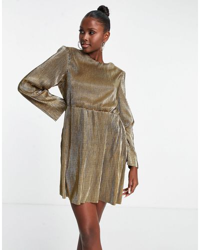 Missguided Padded Shoulder Plisse Mini Dress - Metallic