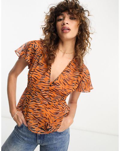 French Connection Top naranja con cuello