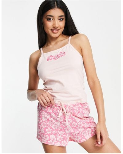New Look Pyjamaset Van Camitop En Short Met Hibiscusprint - Roze